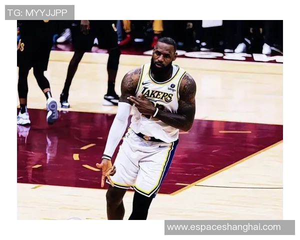 NBA常规赛：骑士反转热火亨特迎5000分里程碑 阿伦30+10迸发